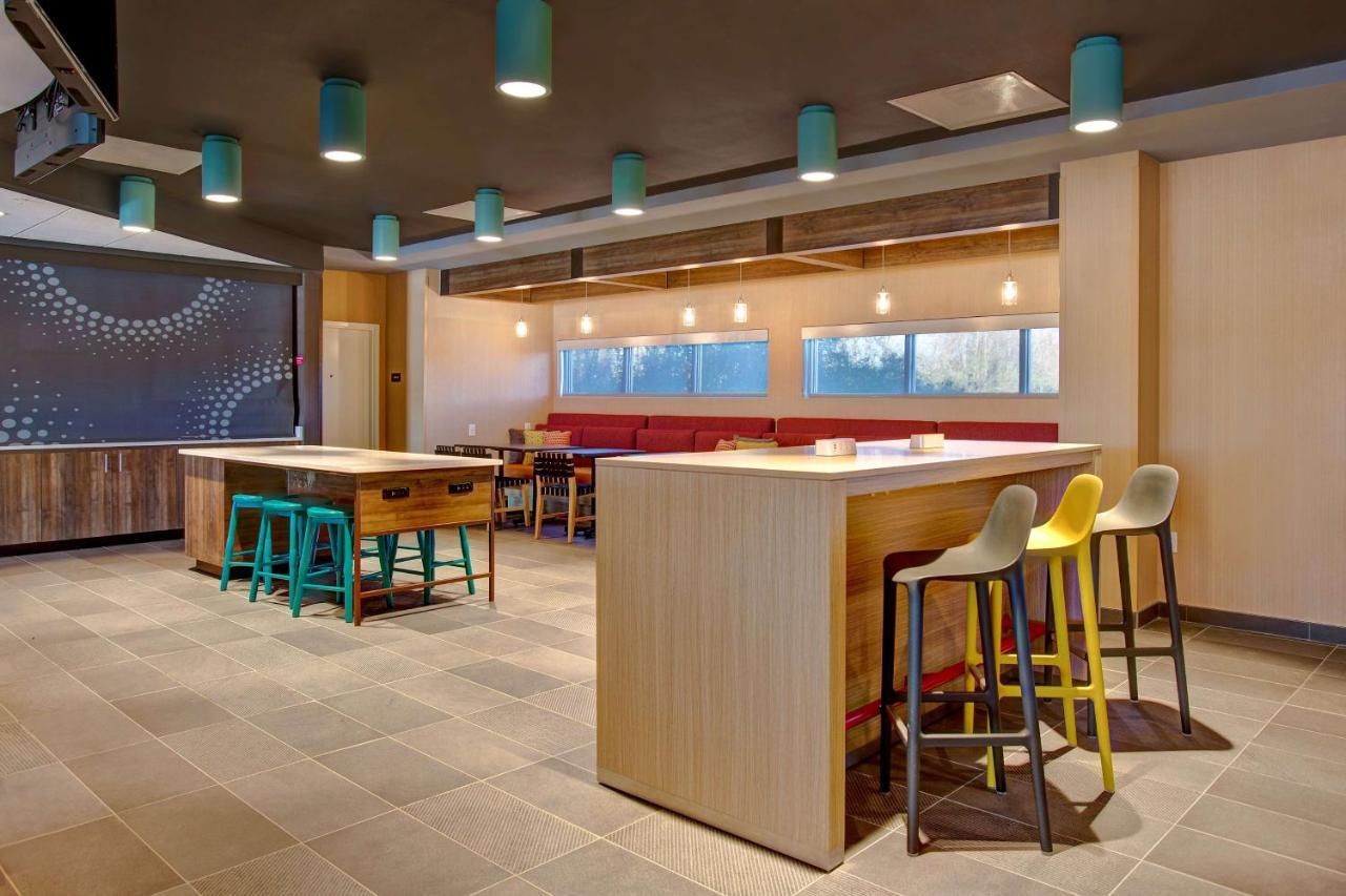 Hotel Tru By Hilton Knoxville Airport, Tn