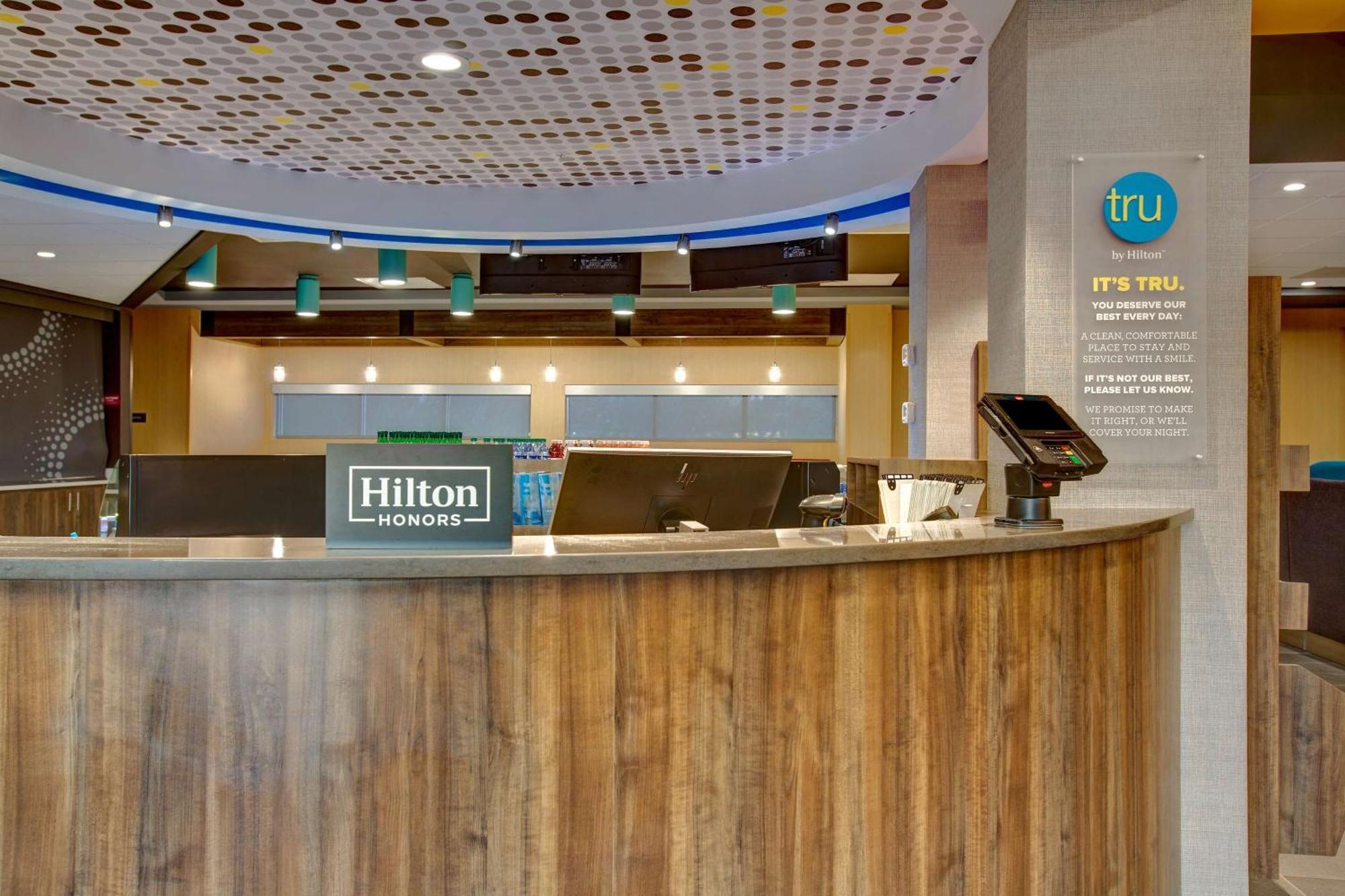 Hotel Tru By Hilton Knoxville Airport, Tn 3*