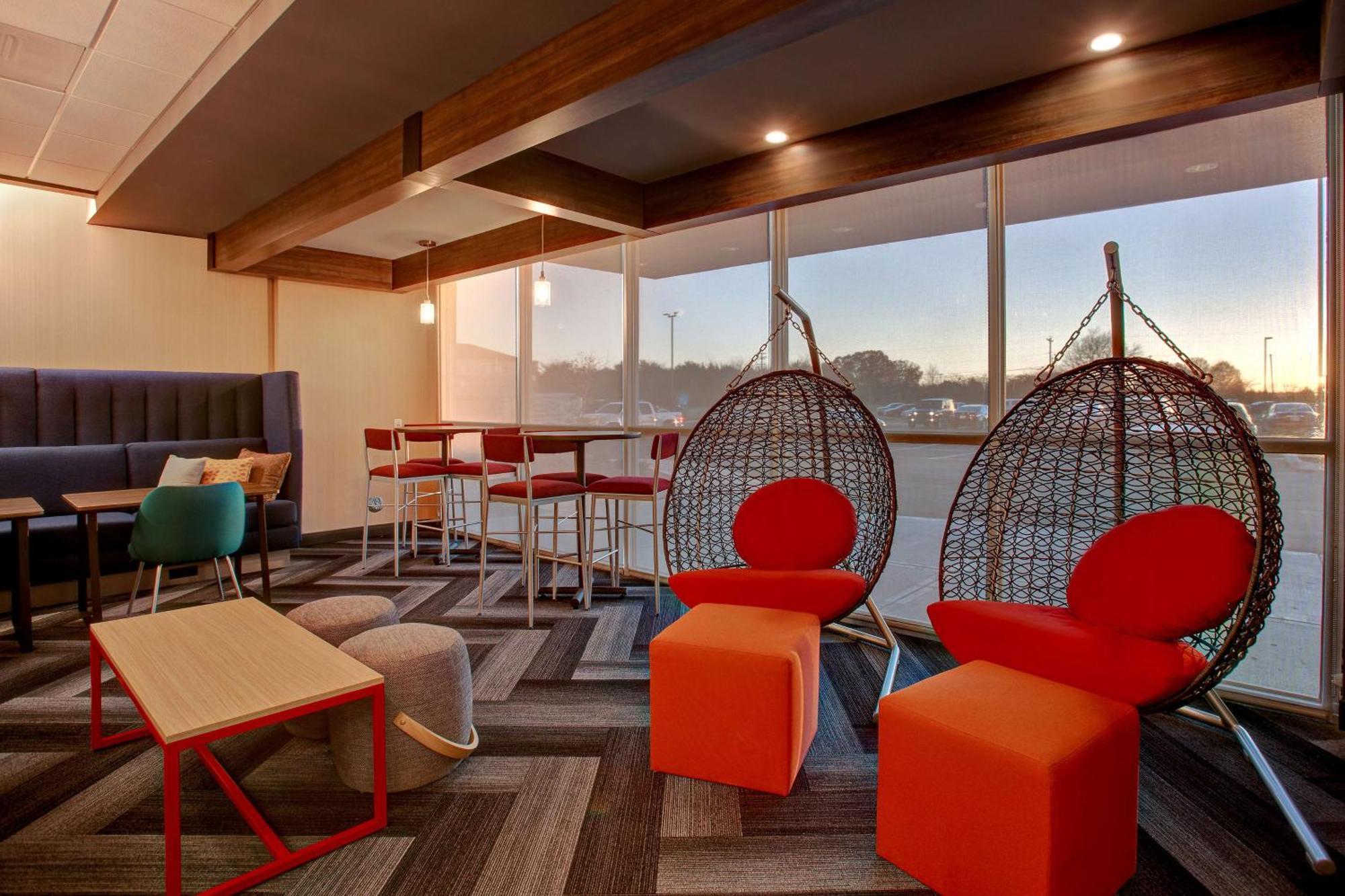 Hotel Tru By Hilton Knoxville Airport, Tn 3*